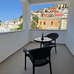 Apartment Castle & Sea, Platanos Retreat *