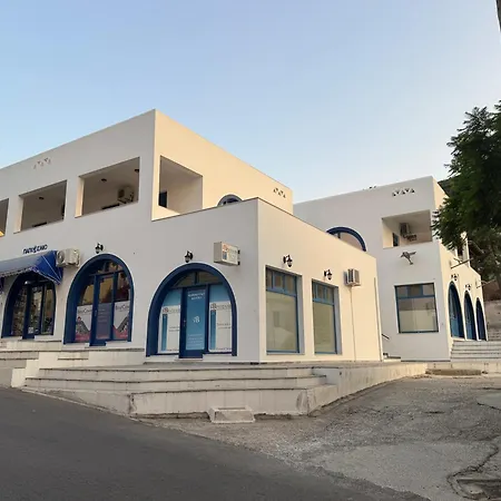 Castle & Sea, Platanos Retreat