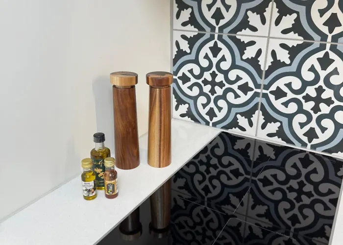 Castle & Sea, Platanos Retreat